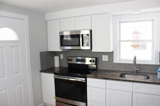 390 Pacific Ave in Jersey City, NJ - Building Photo - Building Photo