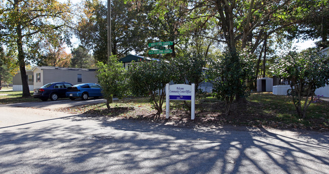 Green Spring Valley MHC in Raleigh, NC - Foto de edificio - Building Photo