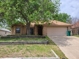 1104 Lambrusco Dr in Harker Heights, TX - Building Photo