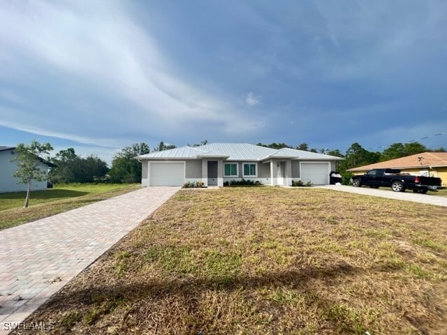 4414 Douglas Ln in Lehigh Acres, FL - Building Photo - Building Photo