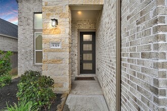 9319 Galloway Wds Trl in The Woodlands, TX - Building Photo - Building Photo