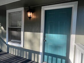 928 E 56th St in Austin, TX - Building Photo - Building Photo