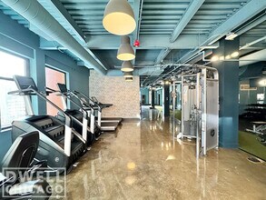 20 E Adams St, Unit 11 in Chicago, IL - Foto de edificio - Building Photo