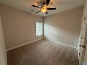 158 River Pointe Dr in New Market, AL - Building Photo - Building Photo
