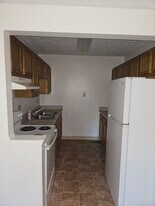 Arbourway Apartments in North Lewisburg, OH - Building Photo