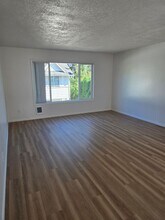 5918 SE Division St in Portland, OR - Building Photo - Building Photo