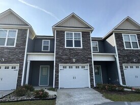 364 S Stingray Ln in Sneads Ferry, NC - Building Photo