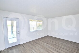1202 E Kaler Dr-Unit -3 in Phoenix, AZ - Building Photo - Building Photo