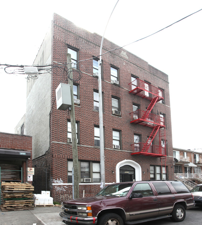 1513-1515 W 7th St in Brooklyn, NY - Building Photo - Building Photo