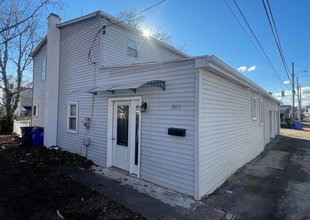 1057 South St in Pottstown, PA - Building Photo