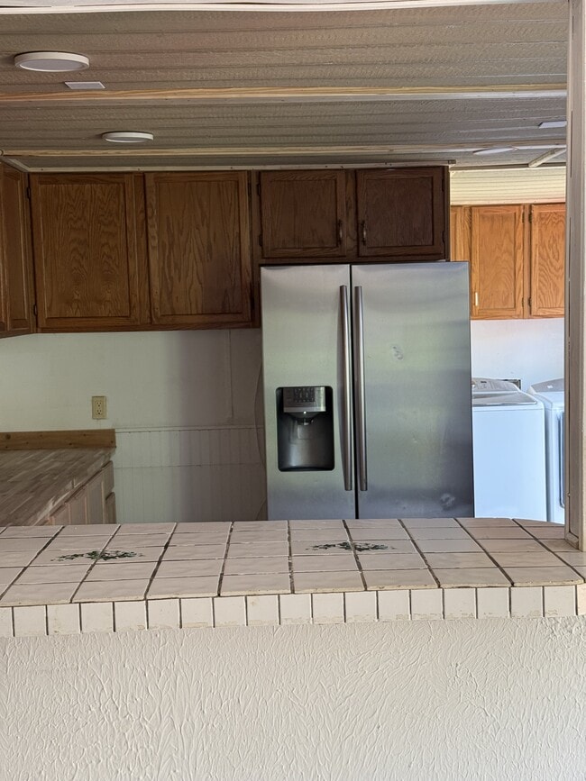 110 Robin Meadow Ln in Fairview, NC - Building Photo - Building Photo