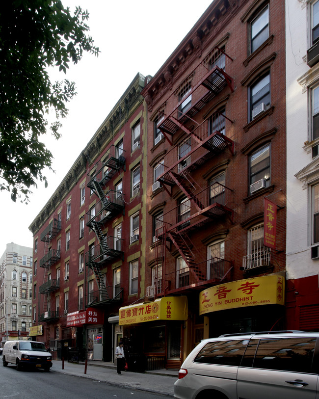 127 Eldridge St in New York, NY - Building Photo - Building Photo