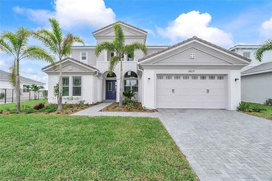 5217 Liberty Ln in Westlake, FL - Foto de edificio