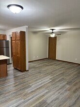 805 Meadowview Ln in Lodi, WI - Foto de edificio - Building Photo