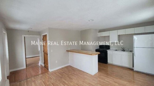 property at 13 Front St