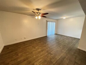 7302 Duval St in Austin, TX - Building Photo - Building Photo