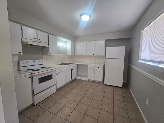 property at 911 Avenue K