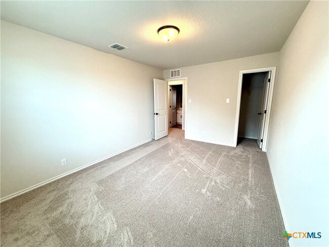 property at 118 Beveridge Rd