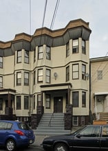484-486 Mercer St in Jersey City, NJ - Foto de edificio - Building Photo