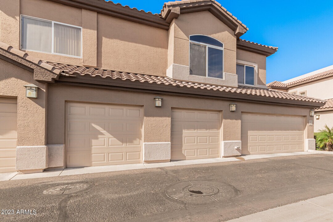 6535 E Superstition Springs Blvd in Mesa, AZ - Building Photo