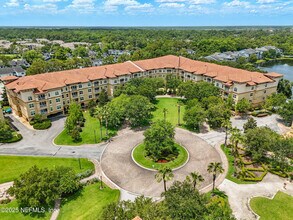 2110 S Beach Pkwy in Jacksonville Beach, FL - Building Photo - Building Photo