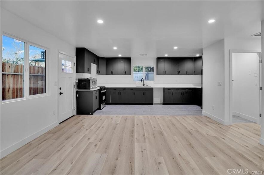 6515 San Miguel St in Paramount, CA - Building Photo