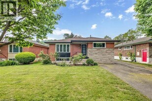 47 Purvis Dr in Hamilton, ON - Building Photo