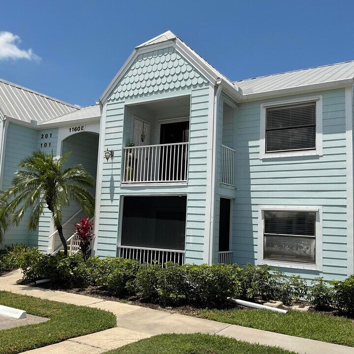 1160 3rd Way in Vero Beach, FL - Building Photo