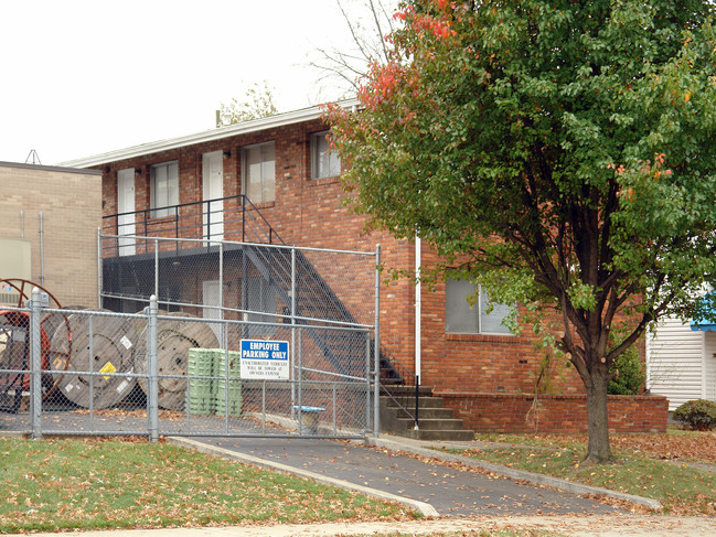 33 6th Ave in Huntington, WV - Foto de edificio - Building Photo