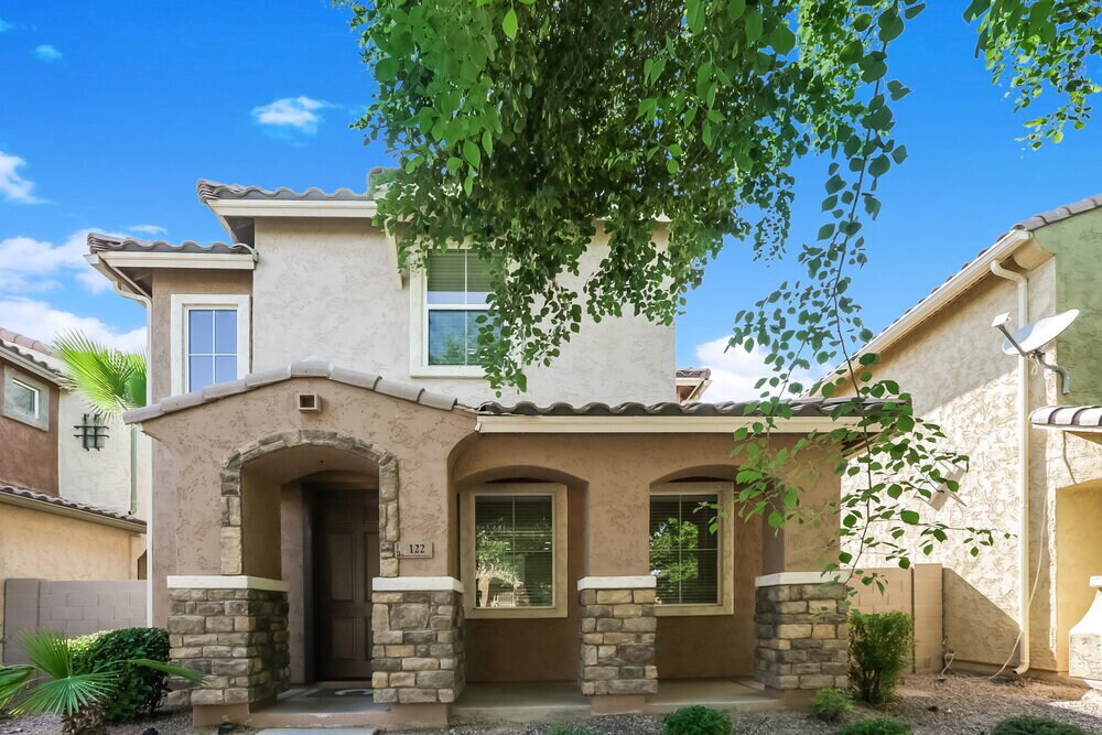 122 N 86th Ln in Tolleson, AZ - Building Photo