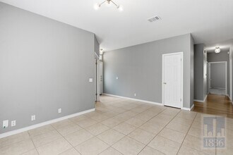 4011 Travis Country Cir in Austin, TX - Building Photo - Building Photo