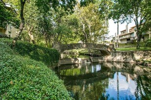 4837 Cedar Springs Rd in Dallas, TX - Building Photo