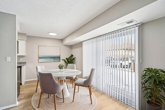 Cambridge on Ford in Canton, MI - Building Photo - Building Photo