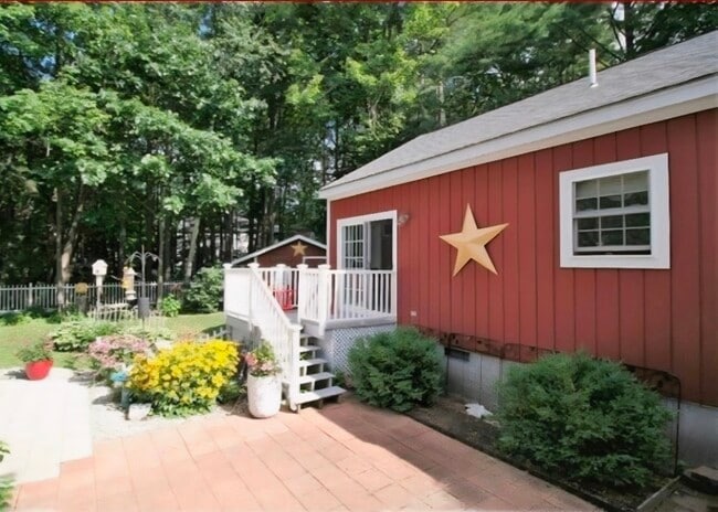 15 Minuteman Dr, Unit 1