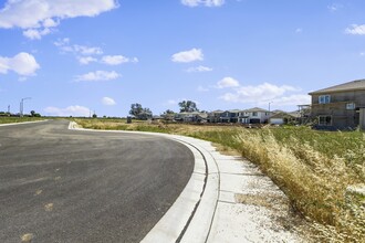 Stoneridge South by D.R. Horton Stoneridge S in Merced, CA - Building Photo - Building Photo