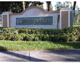 14758 SW 9th Ln in Miami, FL - Building Photo - Building Photo