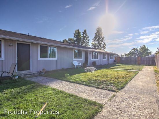 3704 S Gunnison St in Tacoma, WA - Building Photo
