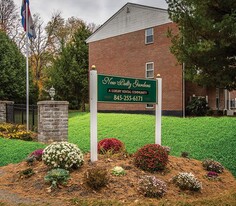 New Paltz Gardens Apartments