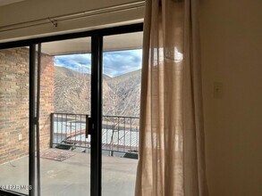 4800 N Stanton St in El Paso, TX - Building Photo - Building Photo