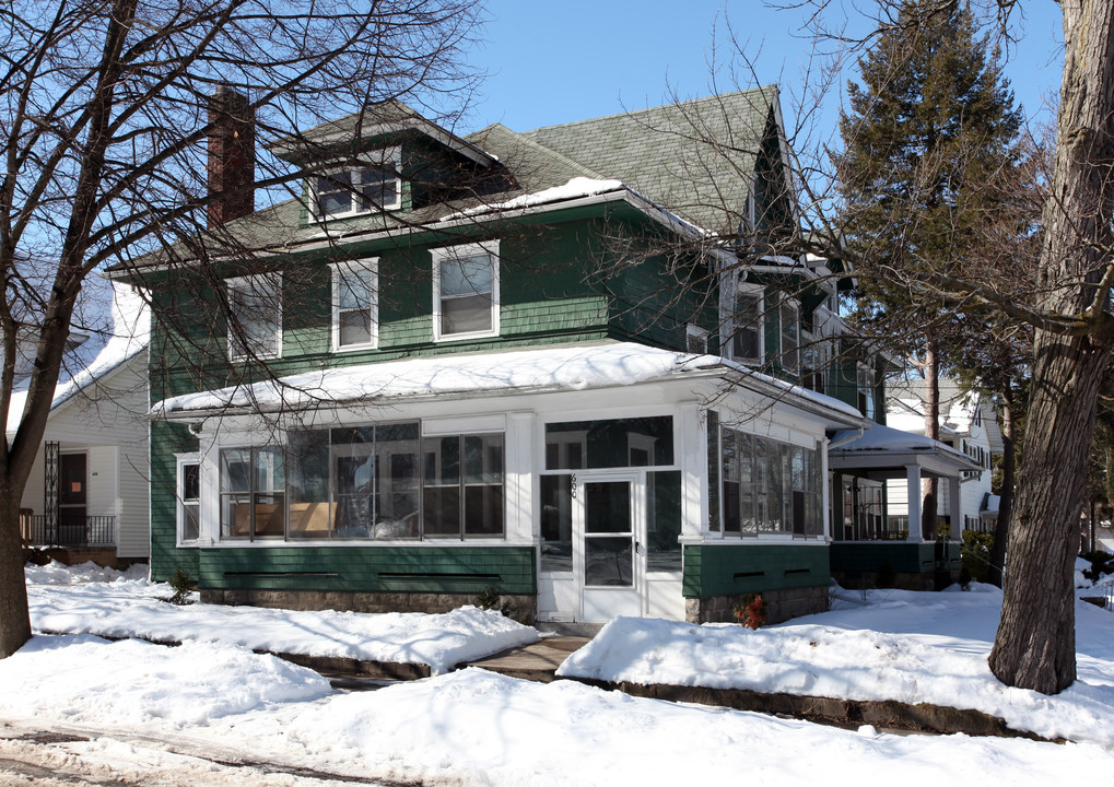 600 Greenwood Ave in Jackson, MI - Building Photo