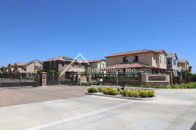 property at 1 Huddlestone Cir