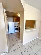 10048 N 14th St, Unit 3 in Phoenix, AZ - Building Photo - Building Photo