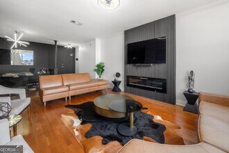2479 Peachtree Rd NE in Atlanta, GA - Building Photo - Building Photo
