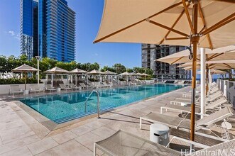 1000 Auahi St in Honolulu, HI - Foto de edificio - Building Photo