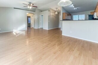 1727 E Alicia Dr in Phoenix, AZ - Foto de edificio - Building Photo