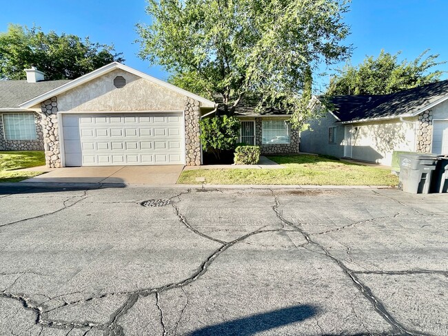 1040 N 1300 W in Saint George, UT - Building Photo - Building Photo