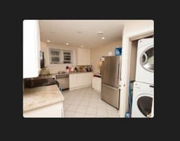 Large 1 bedroom in High Park close to subway. in Toronto, ON - Building Photo