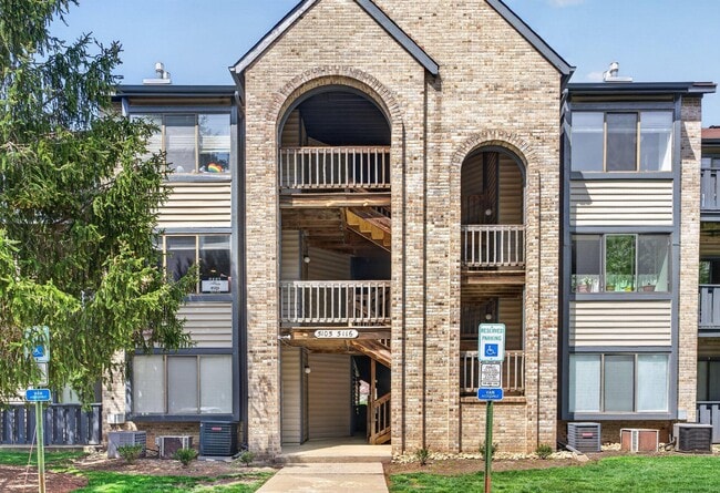 property at 5109B Aberdeen Dr