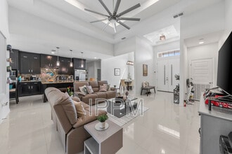 1622 Helena Dr in Harlingen, TX - Building Photo - Building Photo