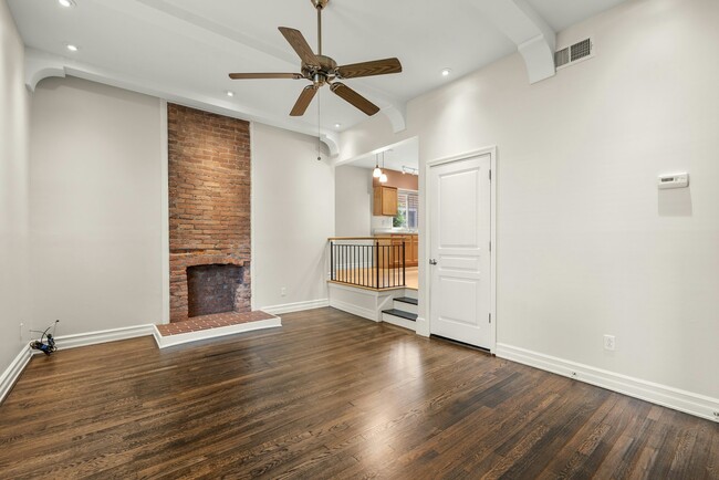 2709 Jay Ave in Cleveland, OH - Foto de edificio - Building Photo